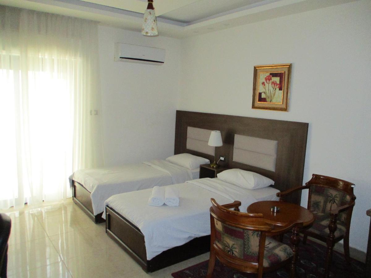 อัลคีมาห์ เซอร์วิส อพาร์ทเมนท์ Hotel อัมมาน ภายนอก รูปภาพ