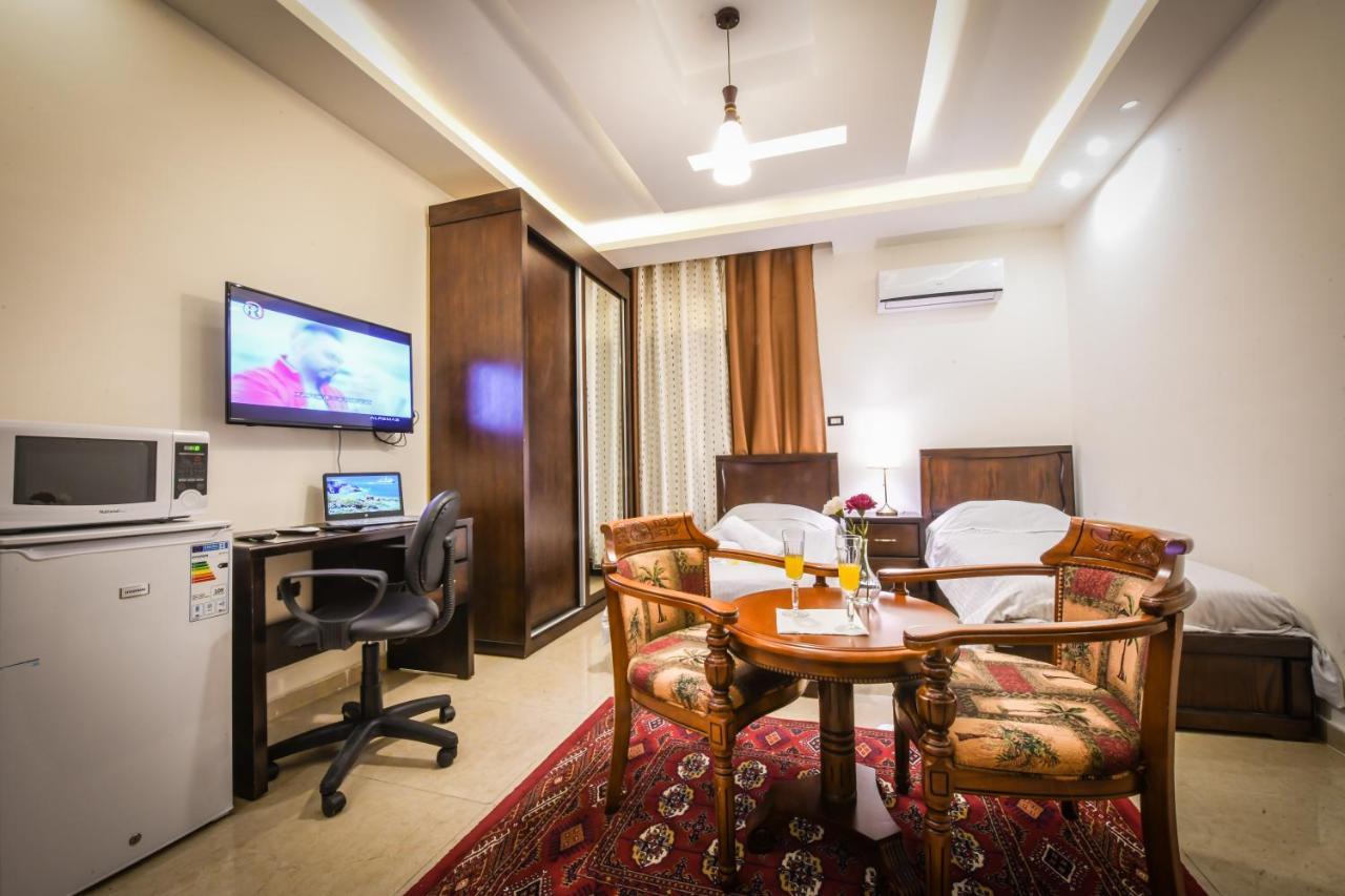 อัลคีมาห์ เซอร์วิส อพาร์ทเมนท์ Hotel อัมมาน ภายนอก รูปภาพ