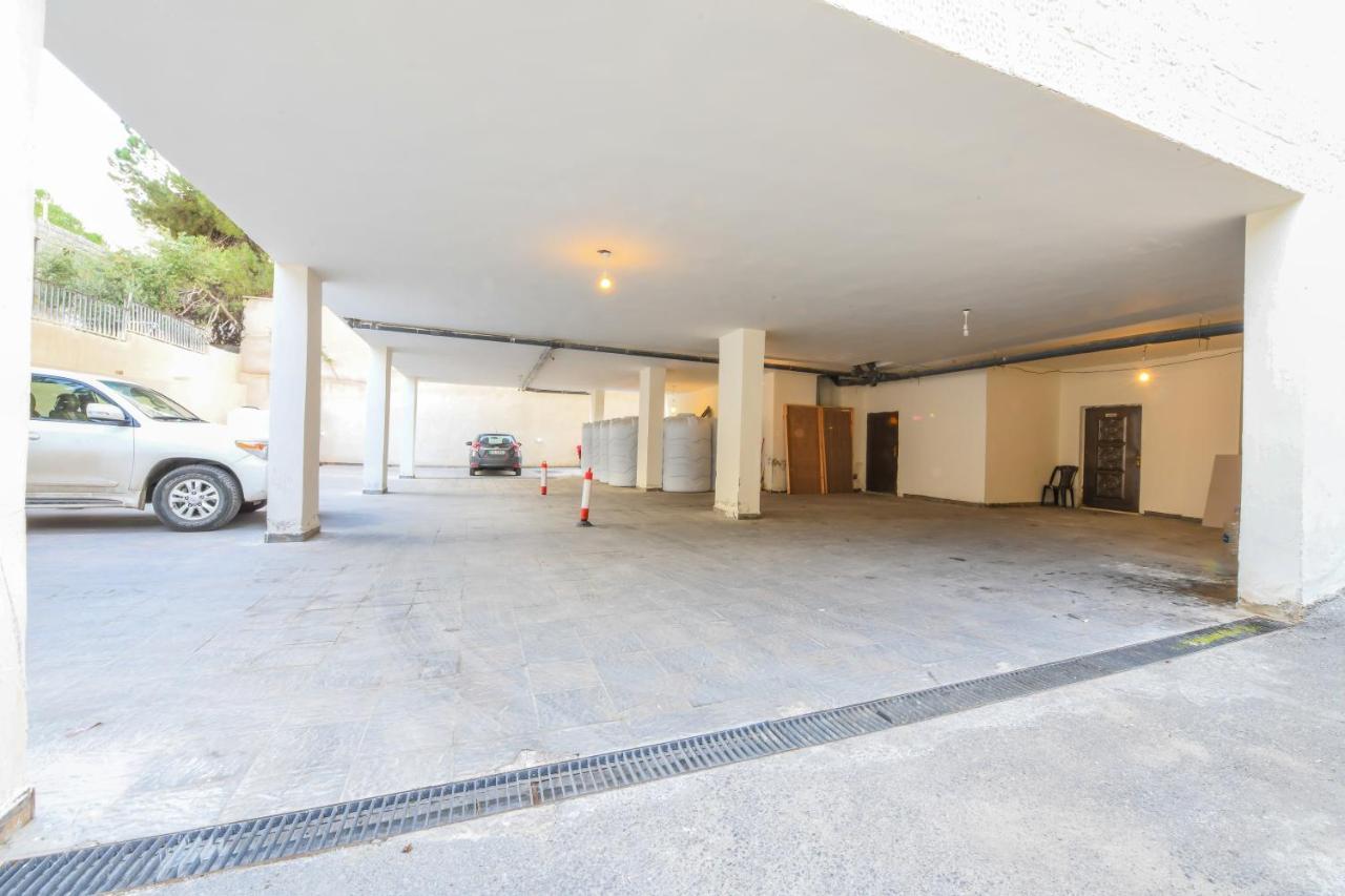อัลคีมาห์ เซอร์วิส อพาร์ทเมนท์ Hotel อัมมาน ภายนอก รูปภาพ