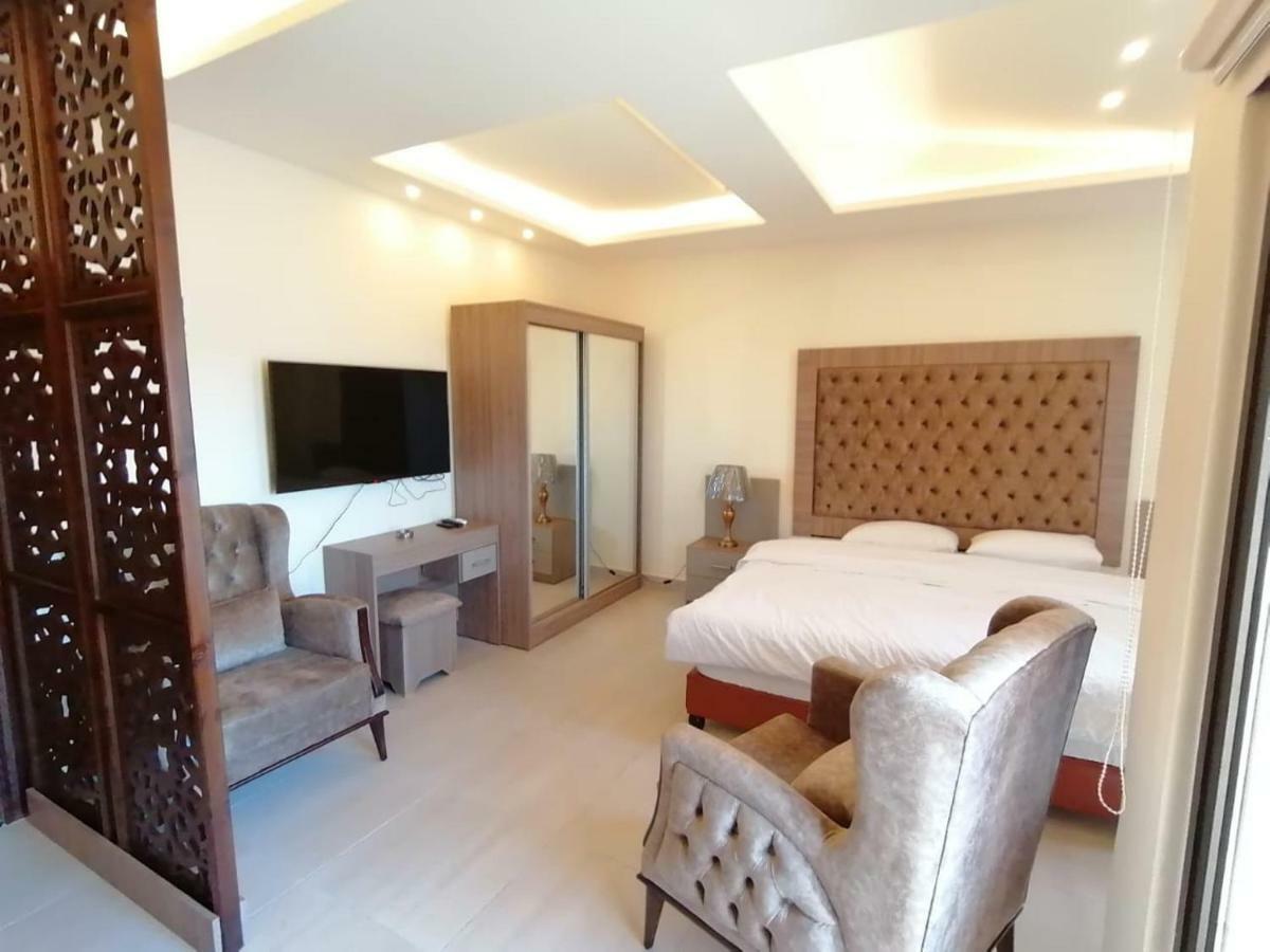 อัลคีมาห์ เซอร์วิส อพาร์ทเมนท์ Hotel อัมมาน ภายนอก รูปภาพ