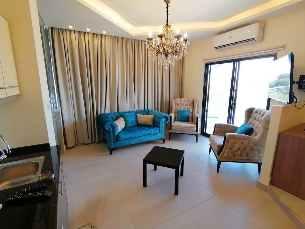 อัลคีมาห์ เซอร์วิส อพาร์ทเมนท์ Hotel อัมมาน ภายนอก รูปภาพ